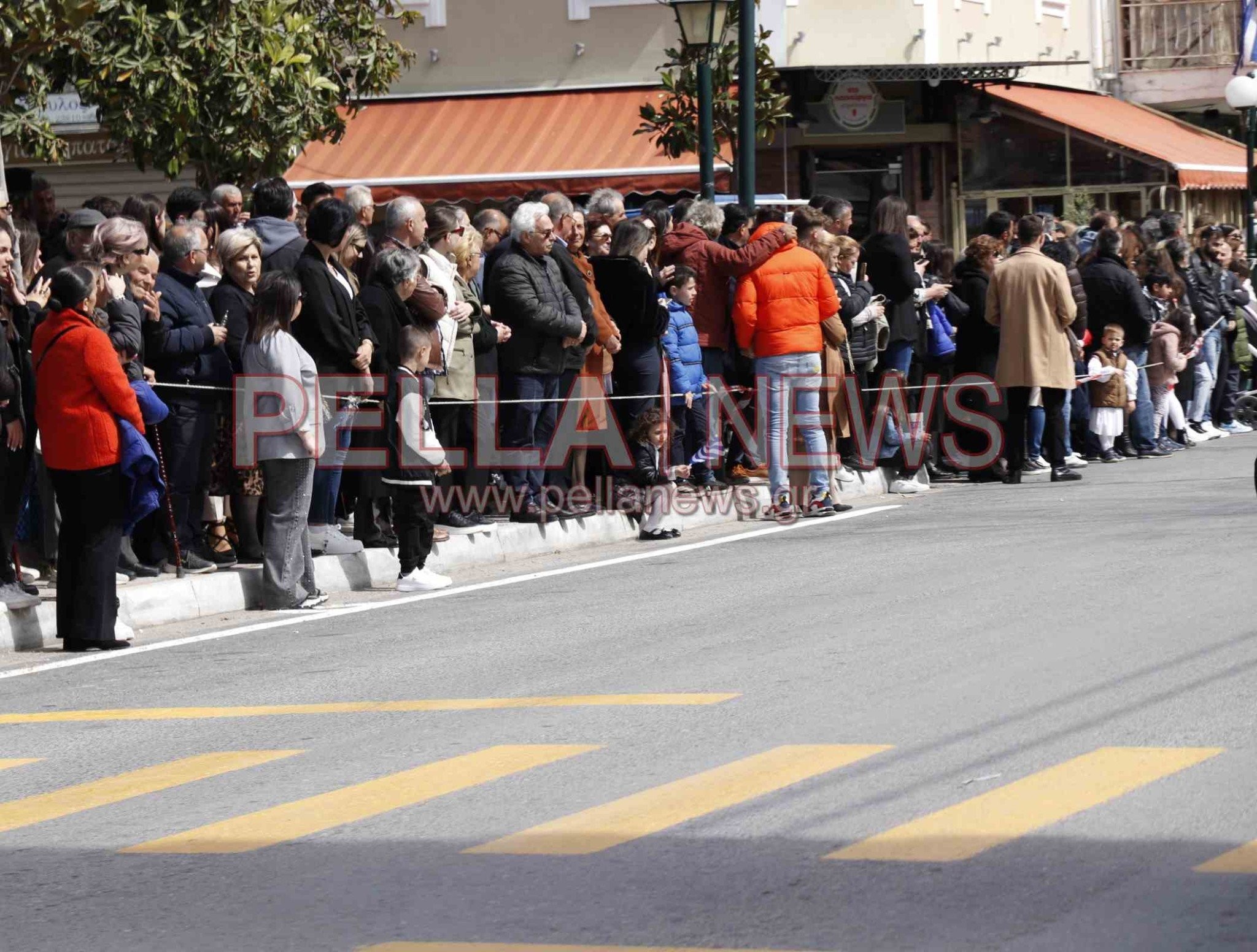 121 φωτογραφικά στιγμιότυπα για την 25η Μαρτίου στη Σκύδρα!