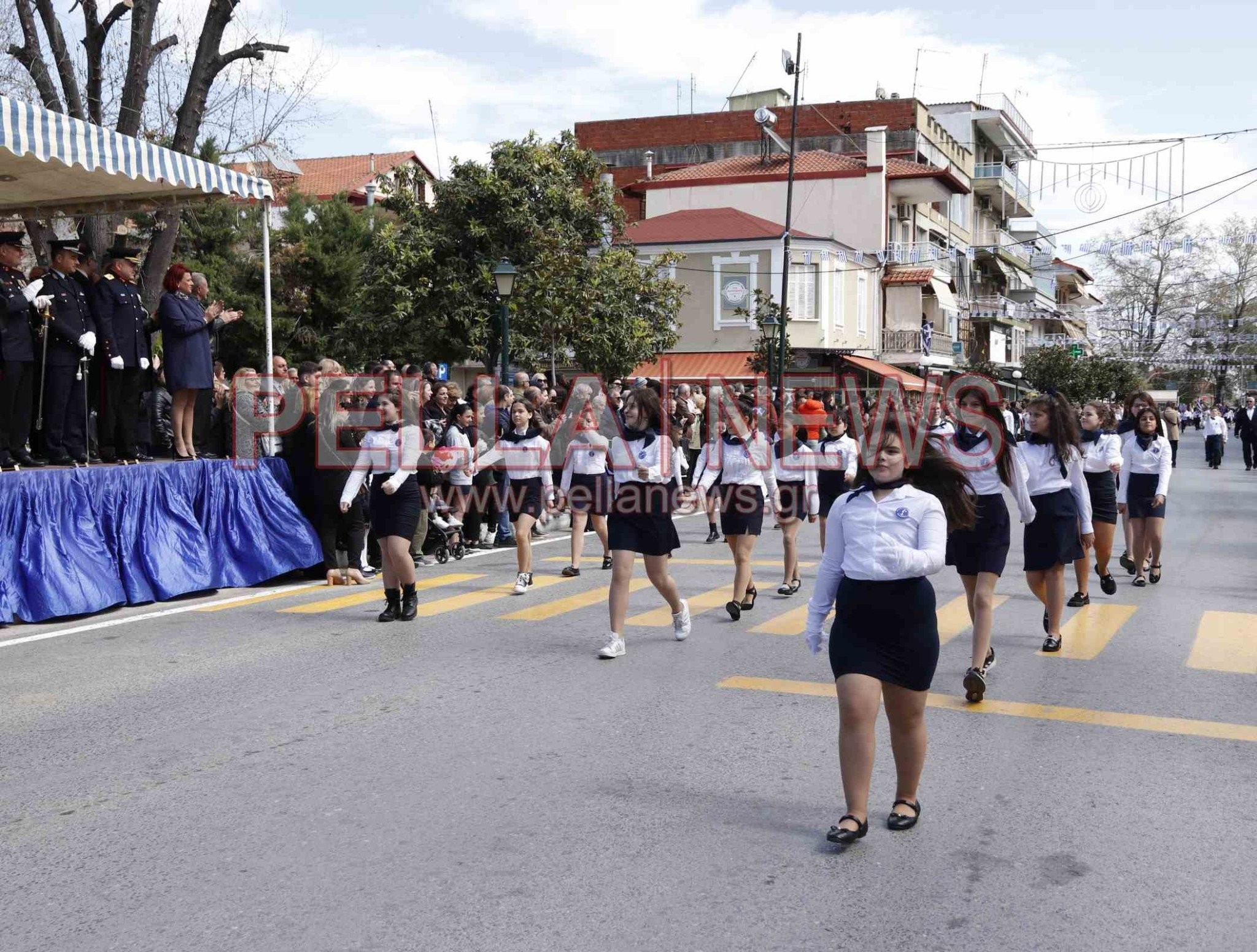 121 φωτογραφικά στιγμιότυπα για την 25η Μαρτίου στη Σκύδρα!