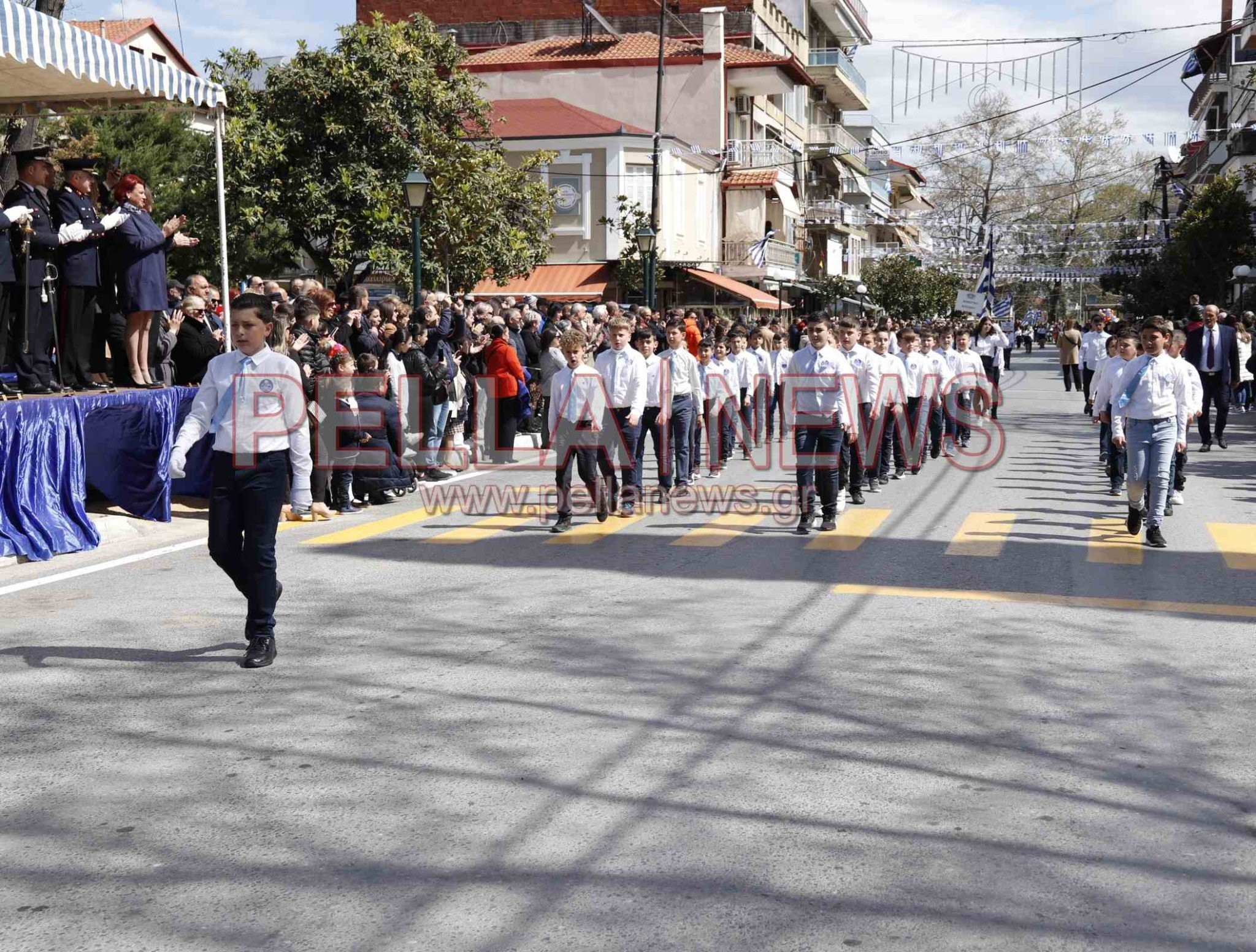 121 φωτογραφικά στιγμιότυπα για την 25η Μαρτίου στη Σκύδρα!