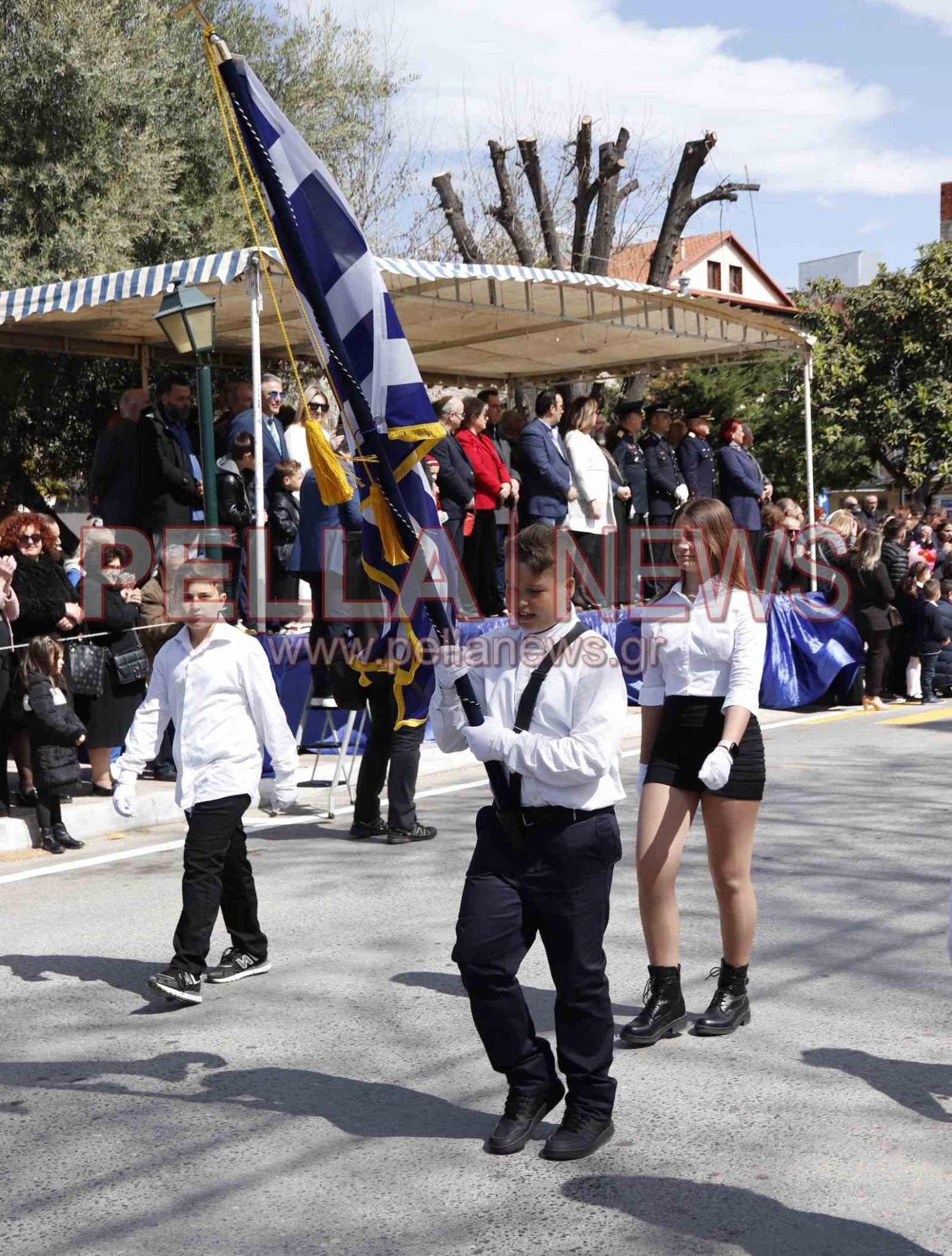 121 φωτογραφικά στιγμιότυπα για την 25η Μαρτίου στη Σκύδρα!