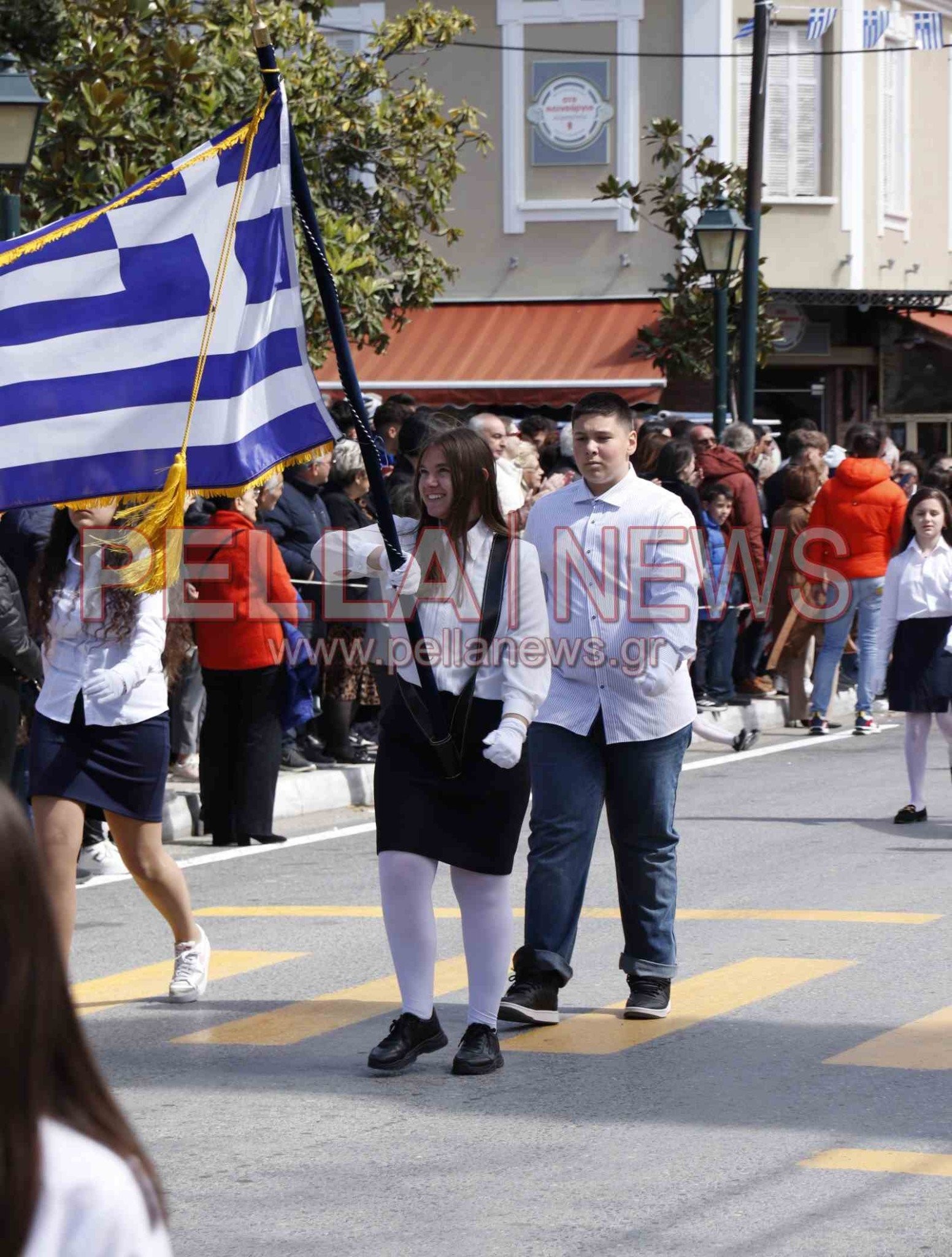 121 φωτογραφικά στιγμιότυπα για την 25η Μαρτίου στη Σκύδρα!