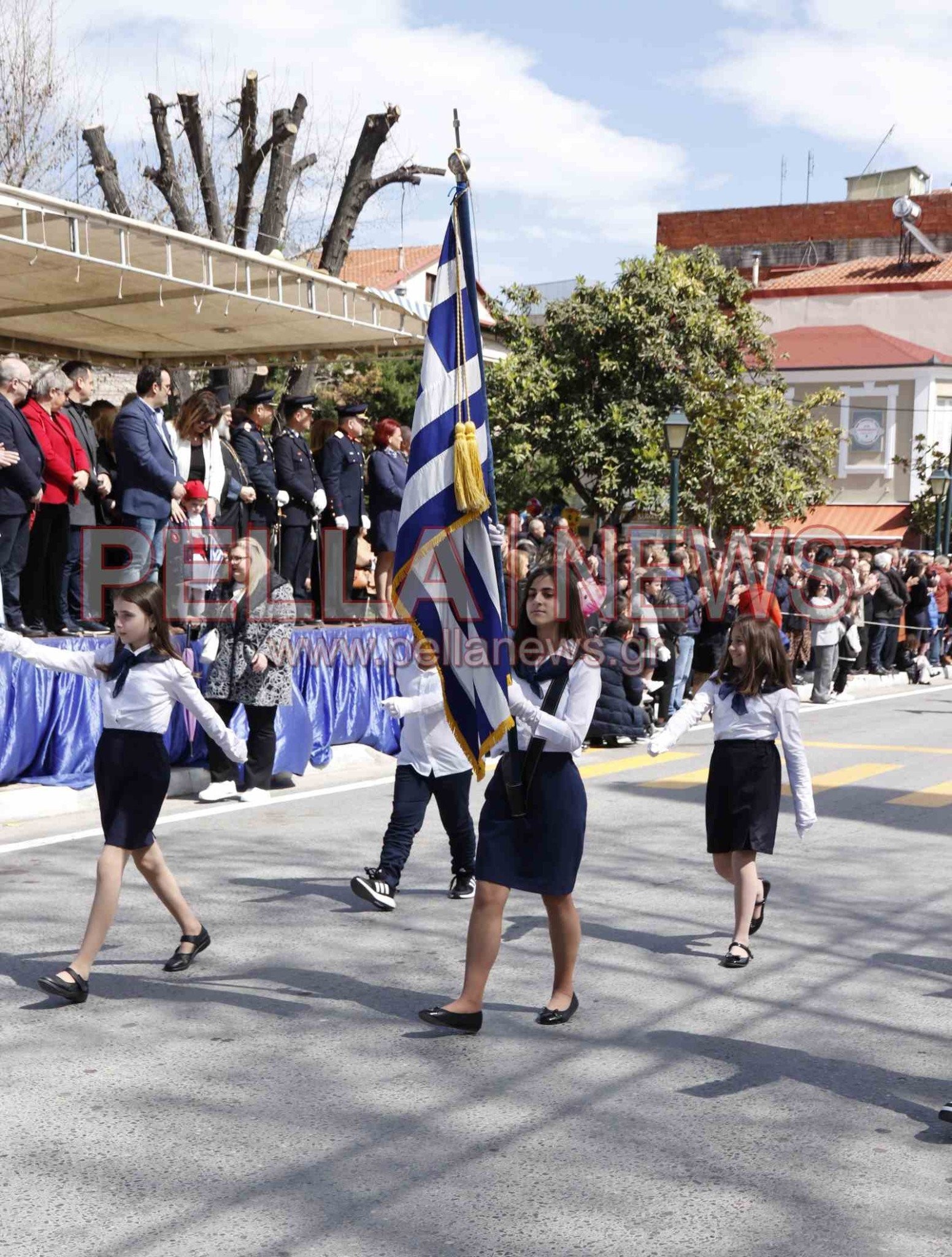 121 φωτογραφικά στιγμιότυπα για την 25η Μαρτίου στη Σκύδρα!