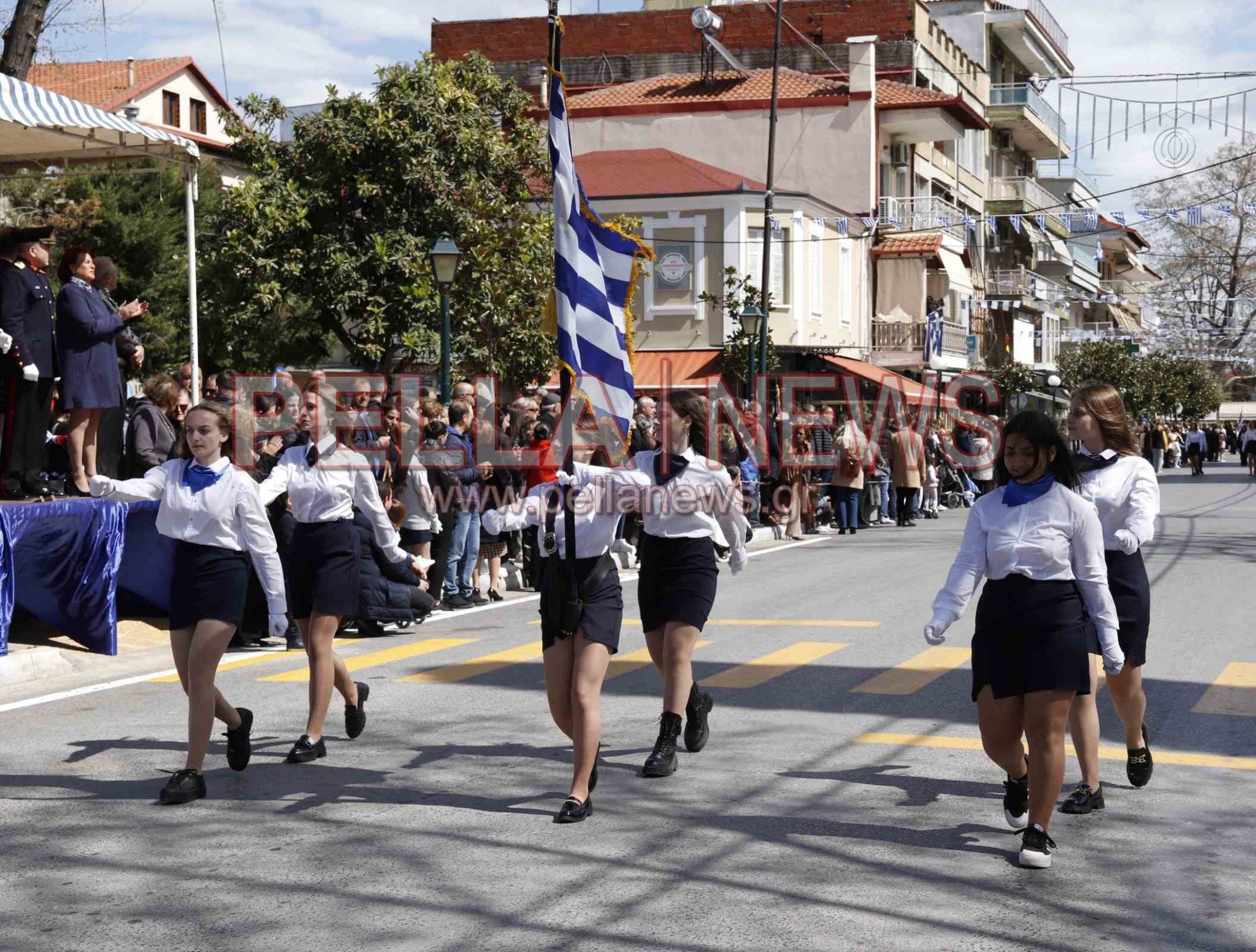 121 φωτογραφικά στιγμιότυπα για την 25η Μαρτίου στη Σκύδρα!