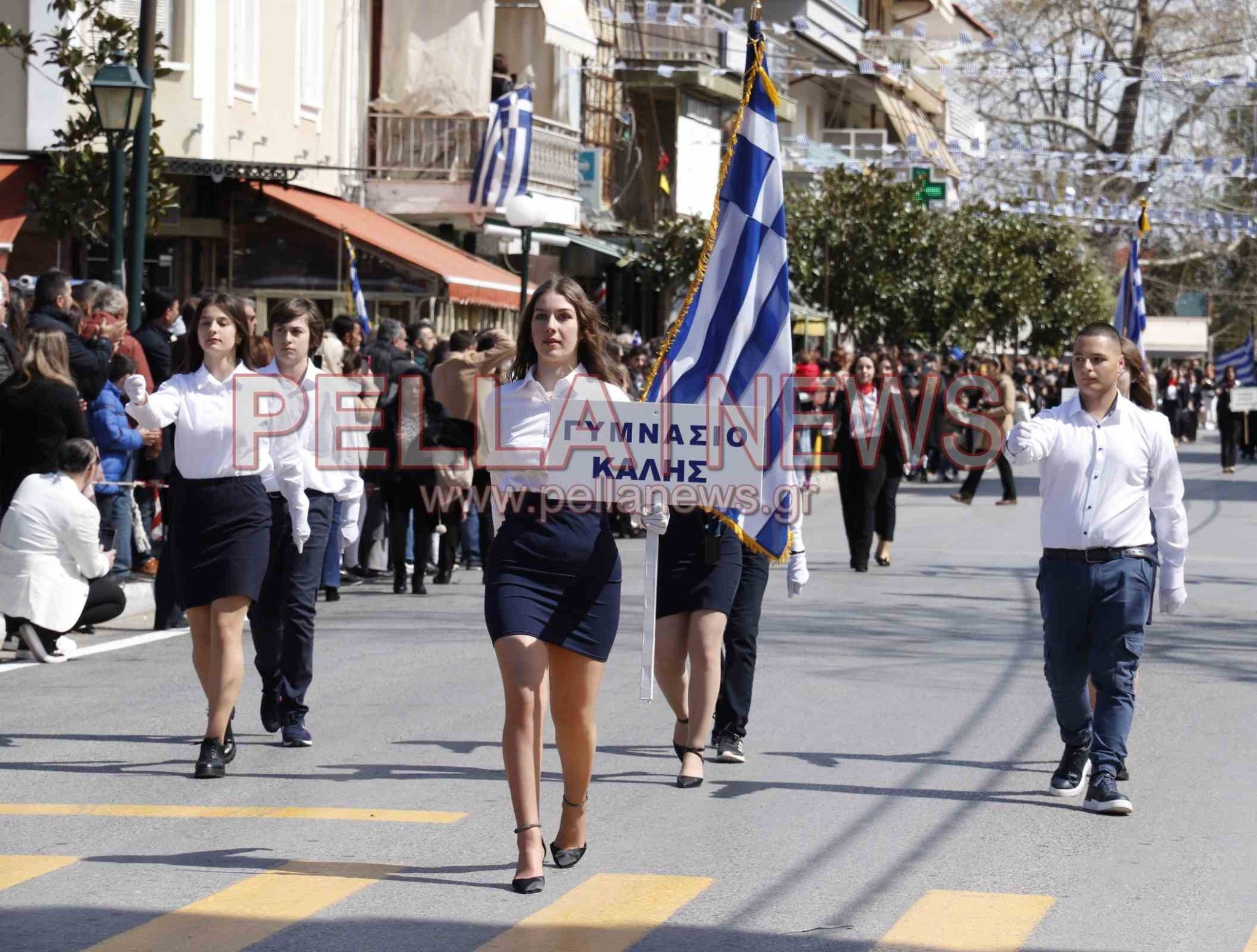 121 φωτογραφικά στιγμιότυπα για την 25η Μαρτίου στη Σκύδρα!