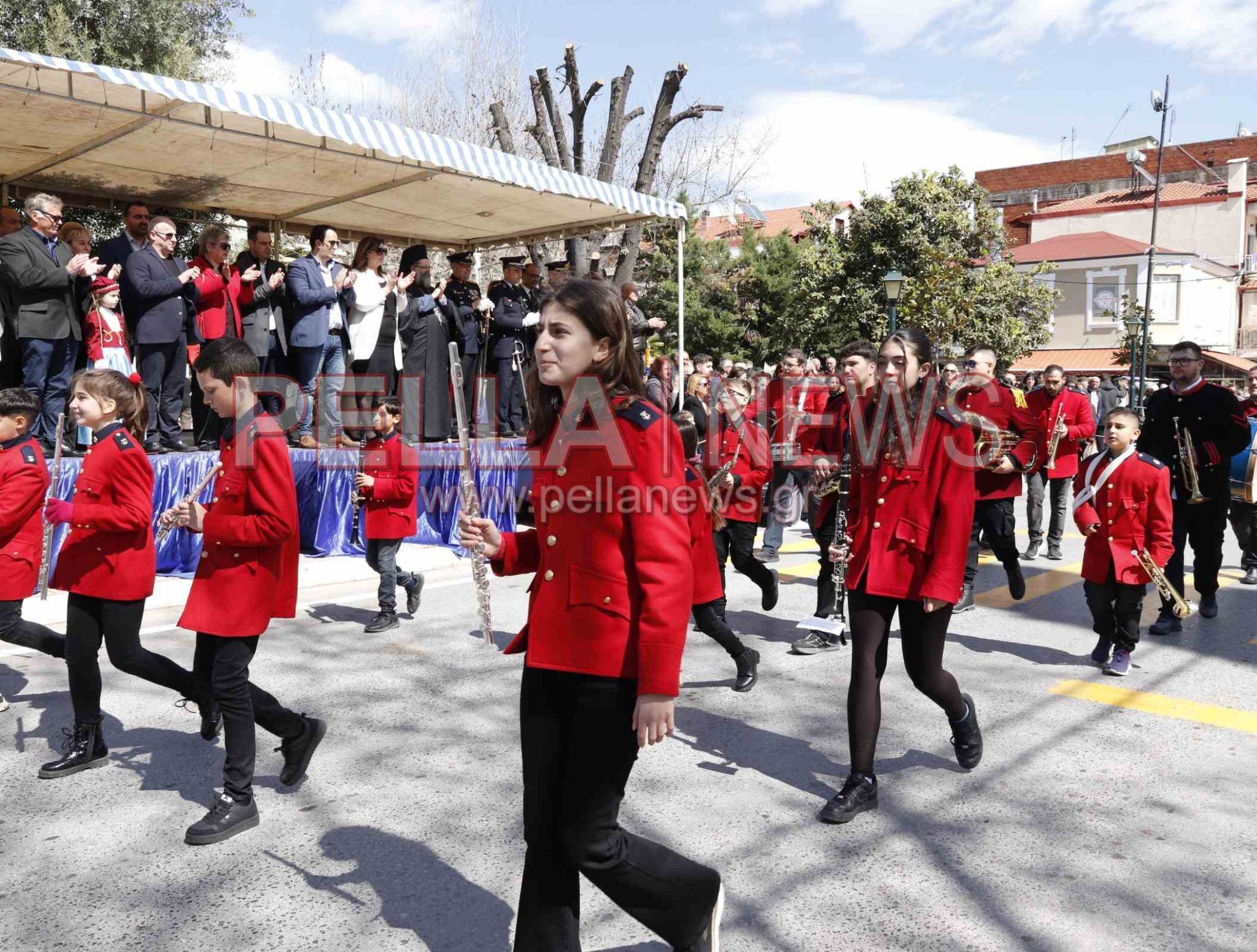 121 φωτογραφικά στιγμιότυπα για την 25η Μαρτίου στη Σκύδρα!