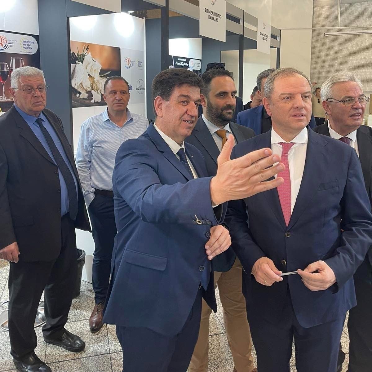 Διονύσης Σταμενίτης: Εγκαινίασε την έκθεση «Μοναδικές Γεύσεις από την Ανατολική Μακεδονία Θράκη»
