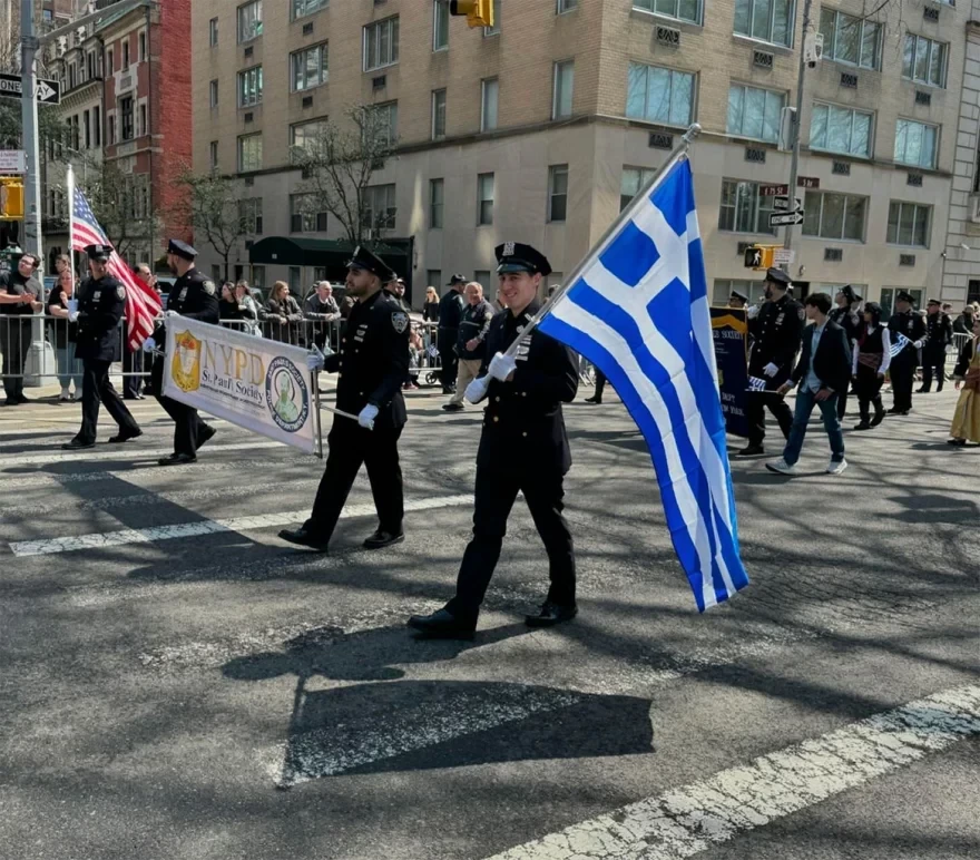 Το Μανχάταν στα χρώματα της Ελλάδας για την 25η Μαρτίου