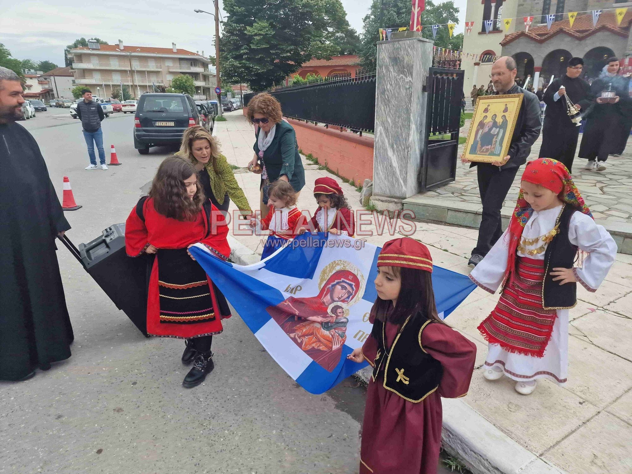 Κυριακή των Μυροφόρων στη Σκύδρα