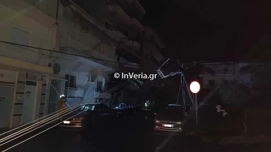 Μπουρίνι στην Ημαθία: Έπεσαν δέντρα, ξεριζώθηκαν και στέγες από τους ανέμους