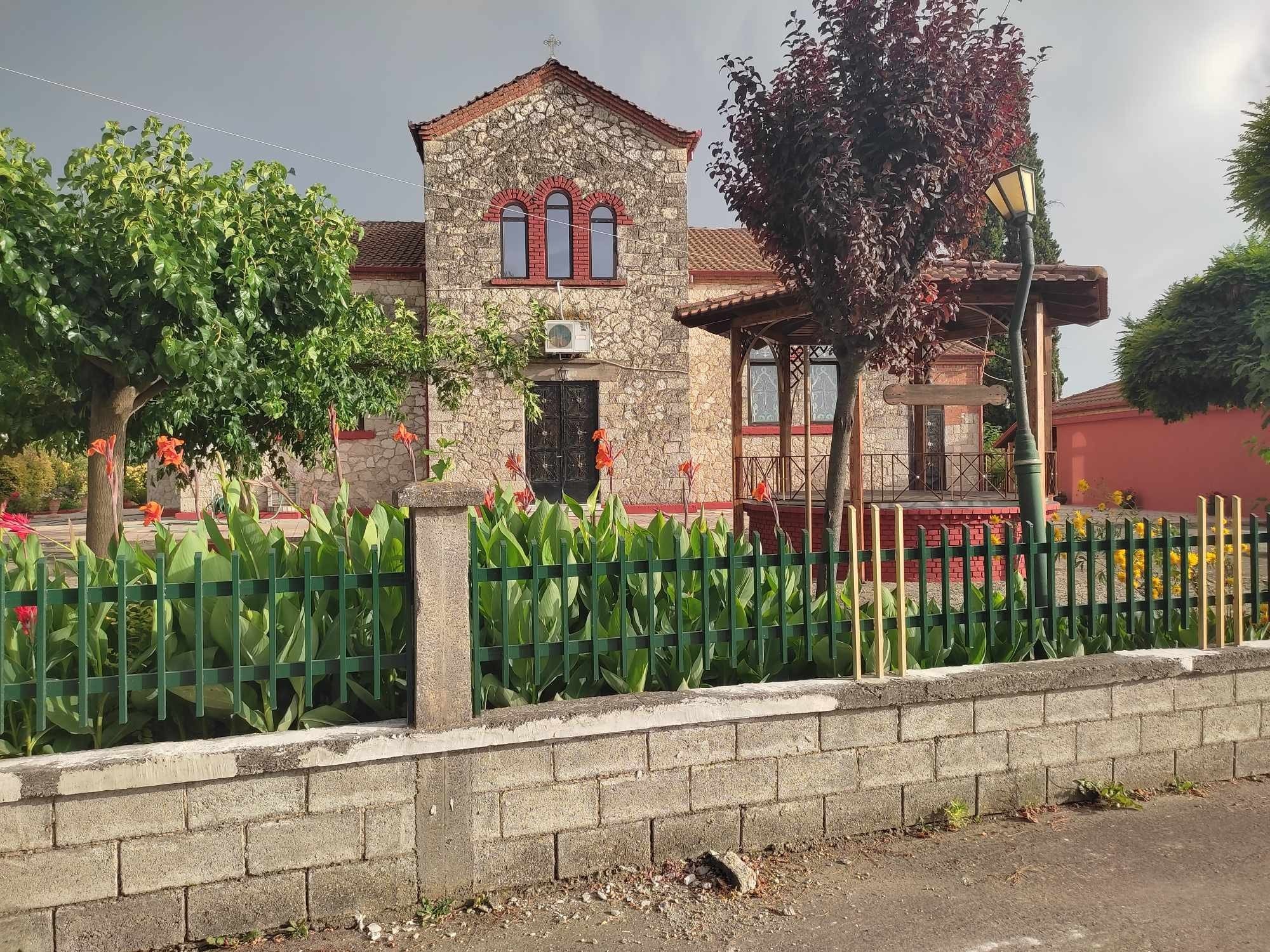 Μεσιανό Γιαννιτσών: Ο Άγιος Παντελεήμονας...μεταμορφώθηκε! (φώτος)