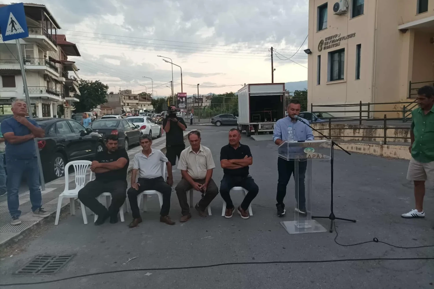 Συμπύρηνο ροδάκινο: Αύριο η συνάντηση με την ΕΚΕ