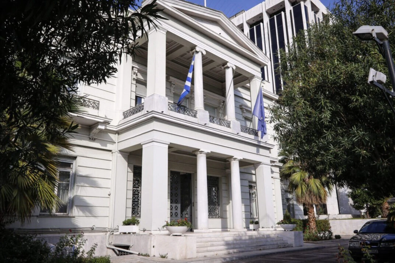 Αθήνα: Καταρρίπτει τους ισχυρισμούς της Λιβύης - Απαντά στη ρηματική διακοίνωση με χάρτες στον ΟΗΕ