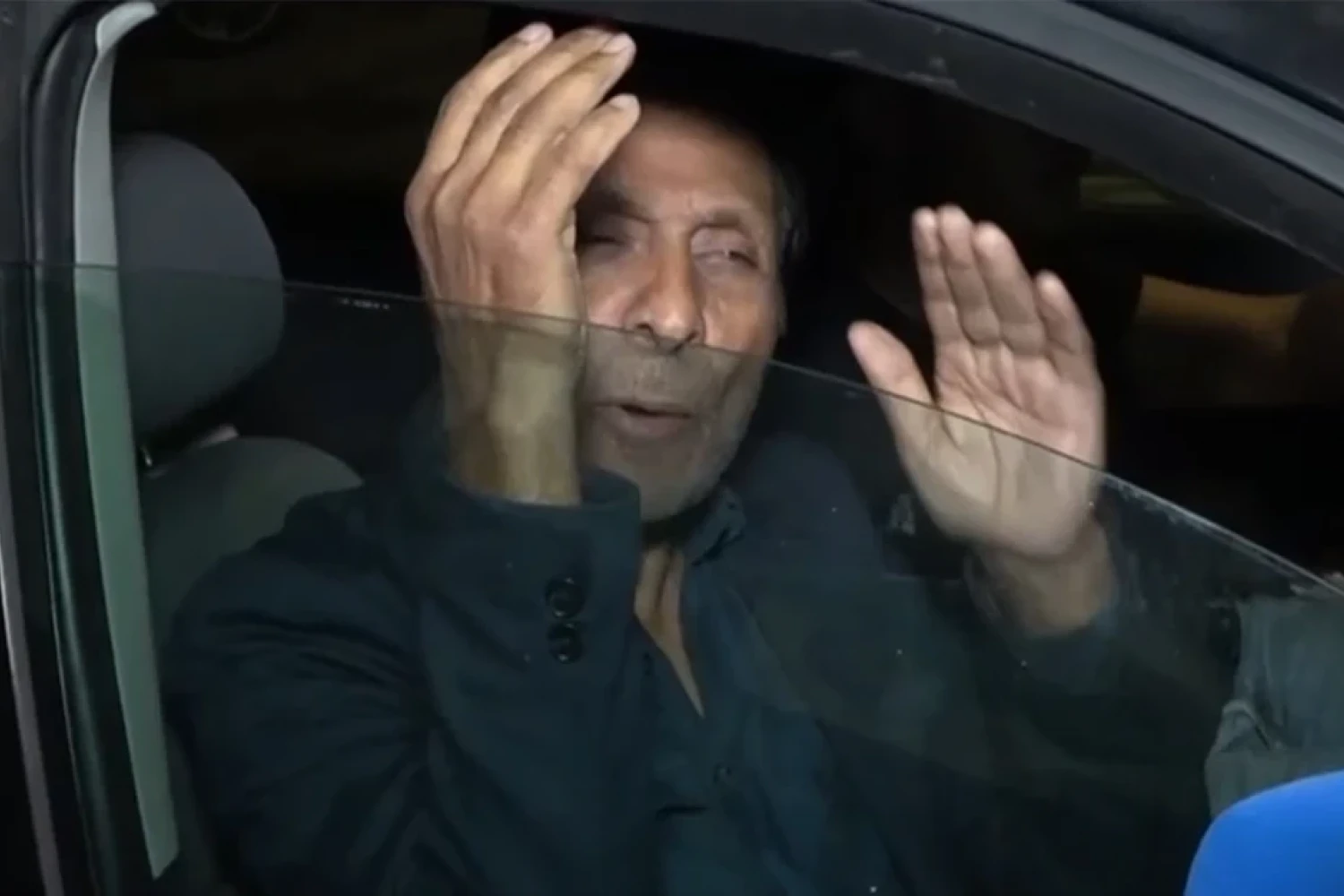 Βασίλης Παϊτέρης: «Δεν είμαι καθόλου καλά» – «Ελεύθερος ο τραγουδιστής, δεν θα πάει στις φυλακές Λάρισας», λέει ο δικηγόρος του