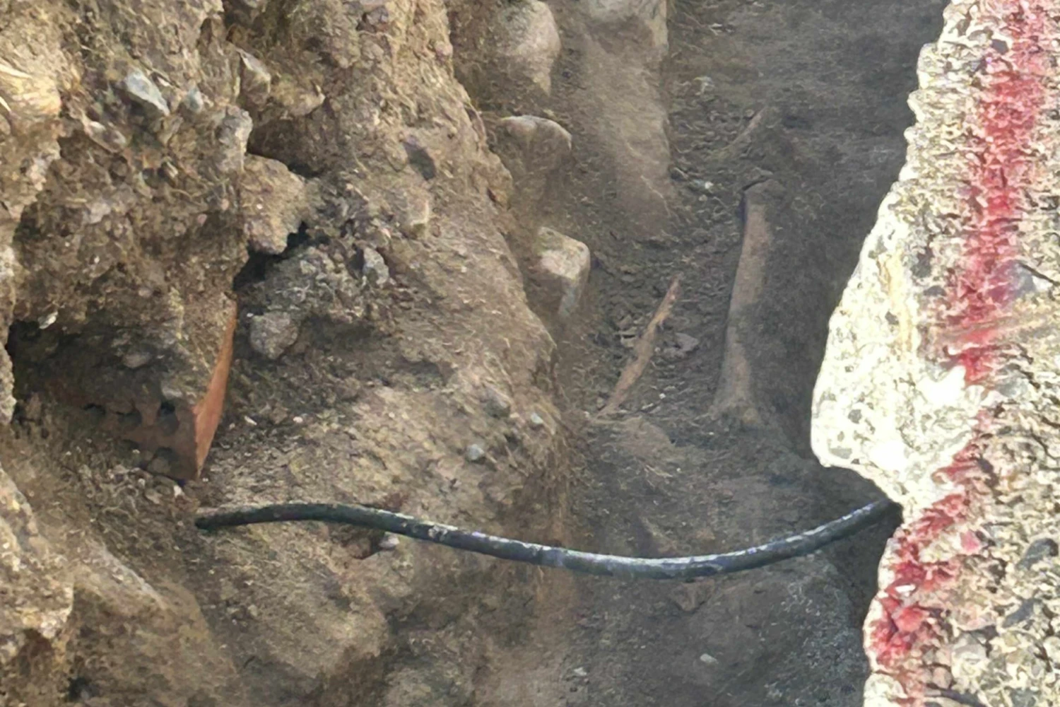 Γιαννιτσά: Οι εργασίες αποκάλυψαν...οστά! (φώτο)