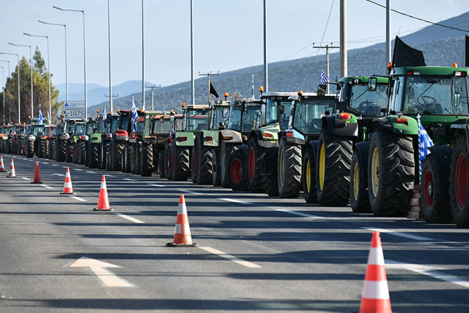 Αντίστροφη μέτρηση για κυβέρνηση και αγρότες: Ανέβηκαν οι τόνοι στην ΚΟ της ΝΔ -Τα μέτρα που εξετάζονται για ρεύμα, πετρέλαιο