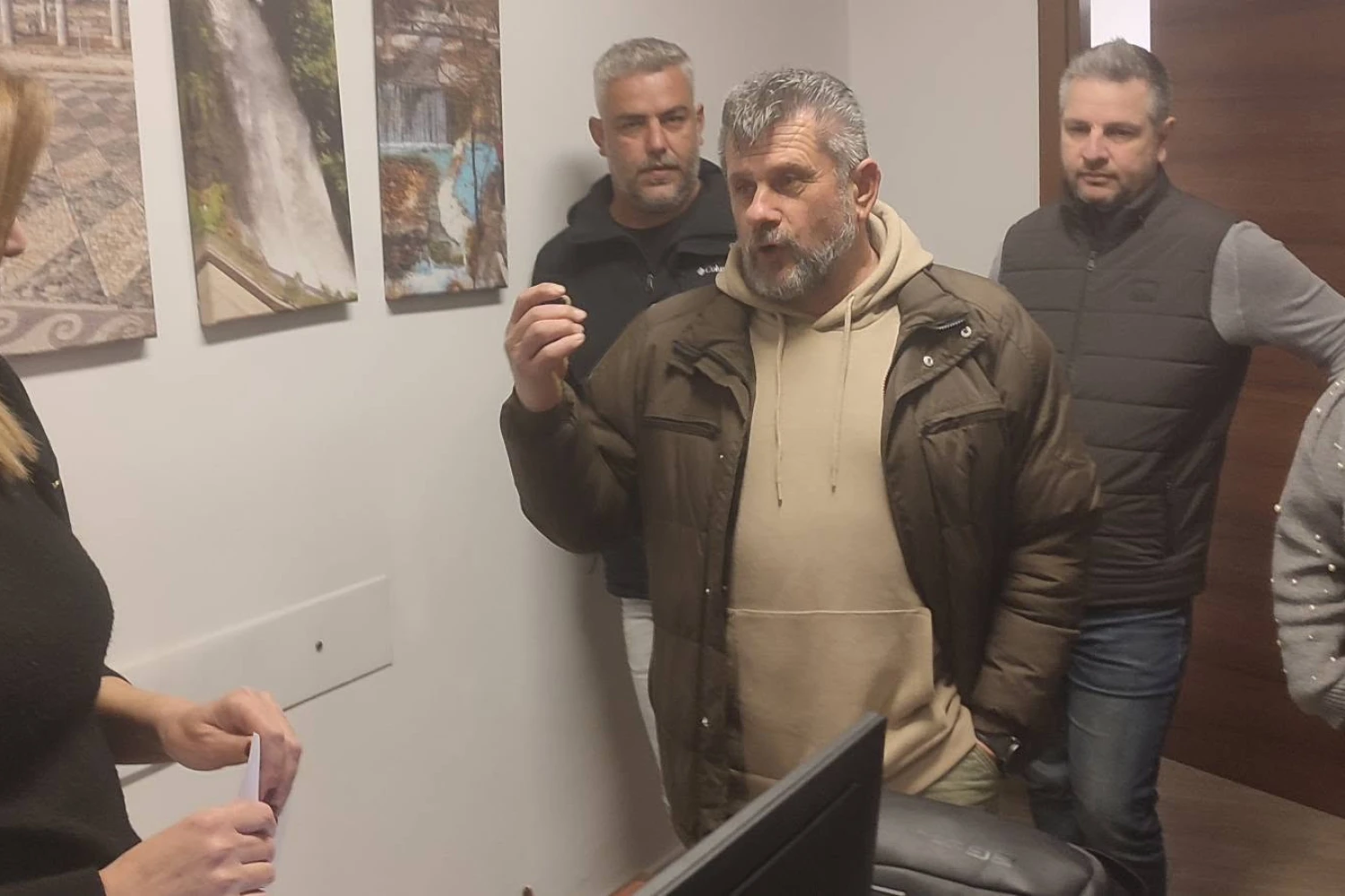 Απούσα η πολιτική εκπροσώπηση από τα αιτήματα των αγροτών – «Στηρίζουν στα λόγια, αλλά αρνούνται τον διάλογο» καταγγέλλει το Μπλόκο Αλμωπίας