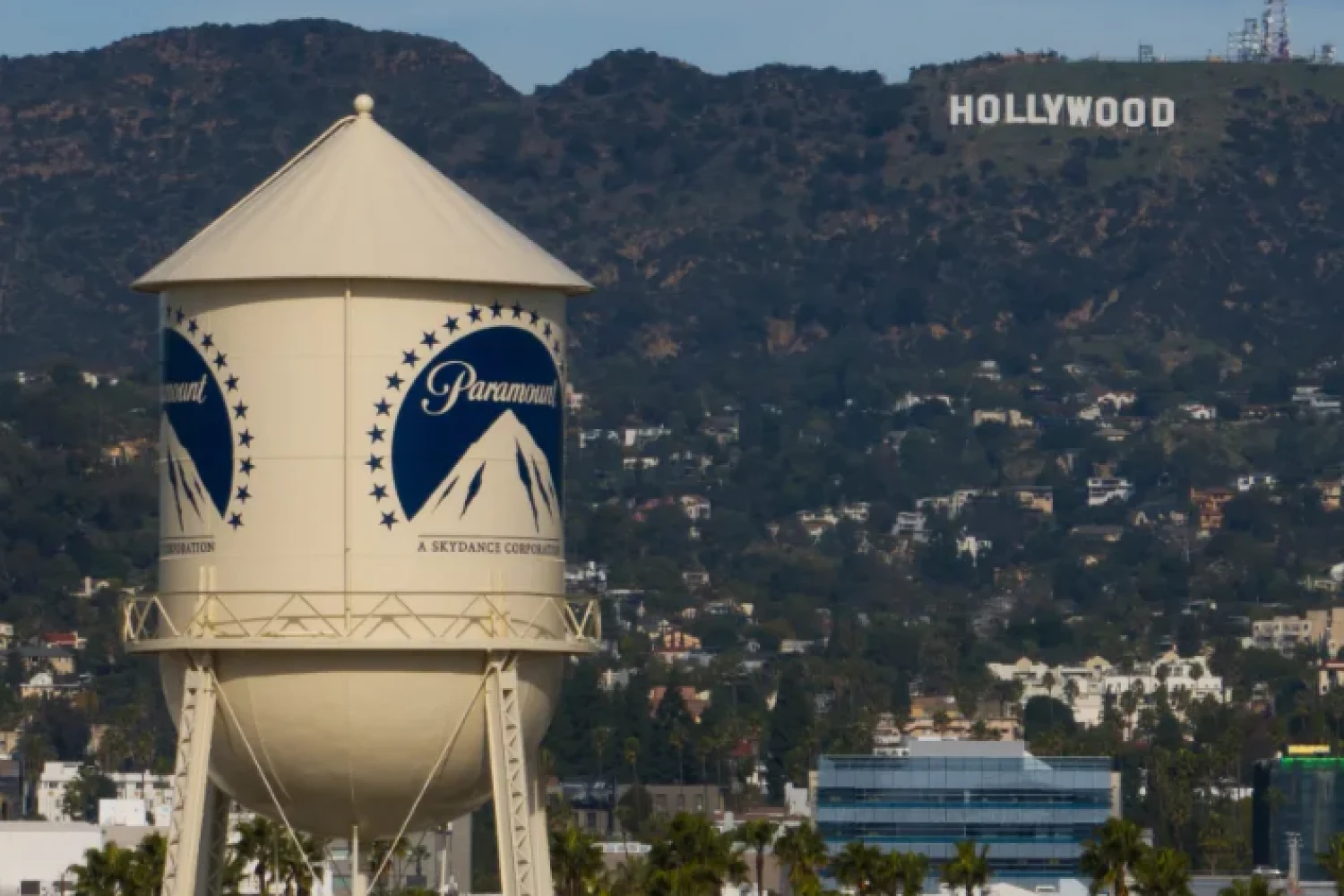 Η Warner Bros λέει «όχι» στην Paramount Skydance