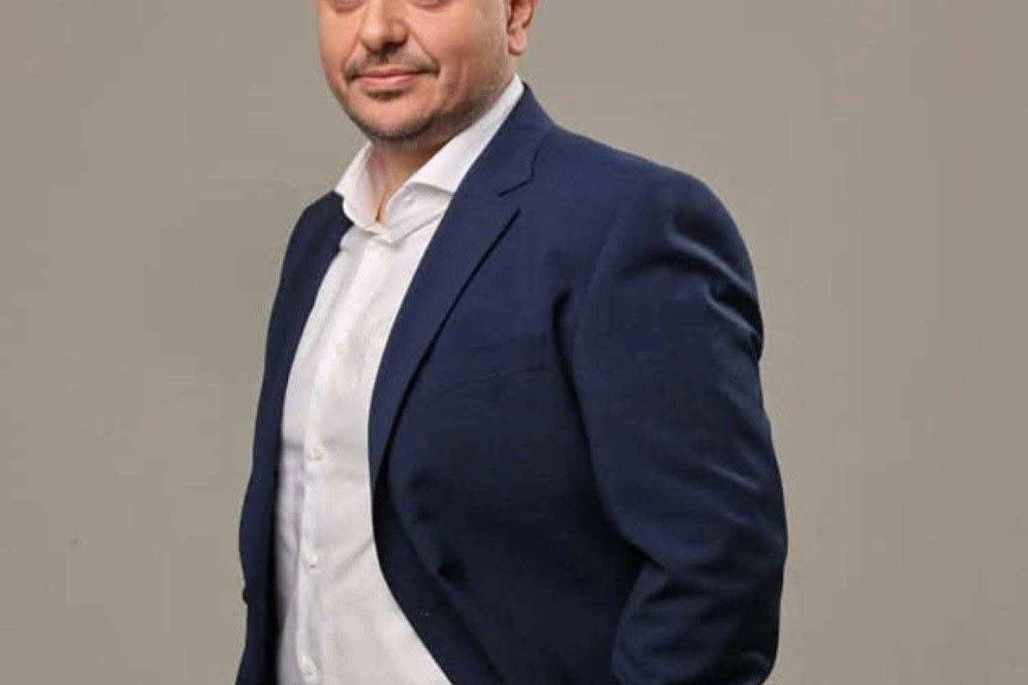 Νίκος Παρούτογλου:Χρόνια πολλά σε όλες τις γυναίκες.