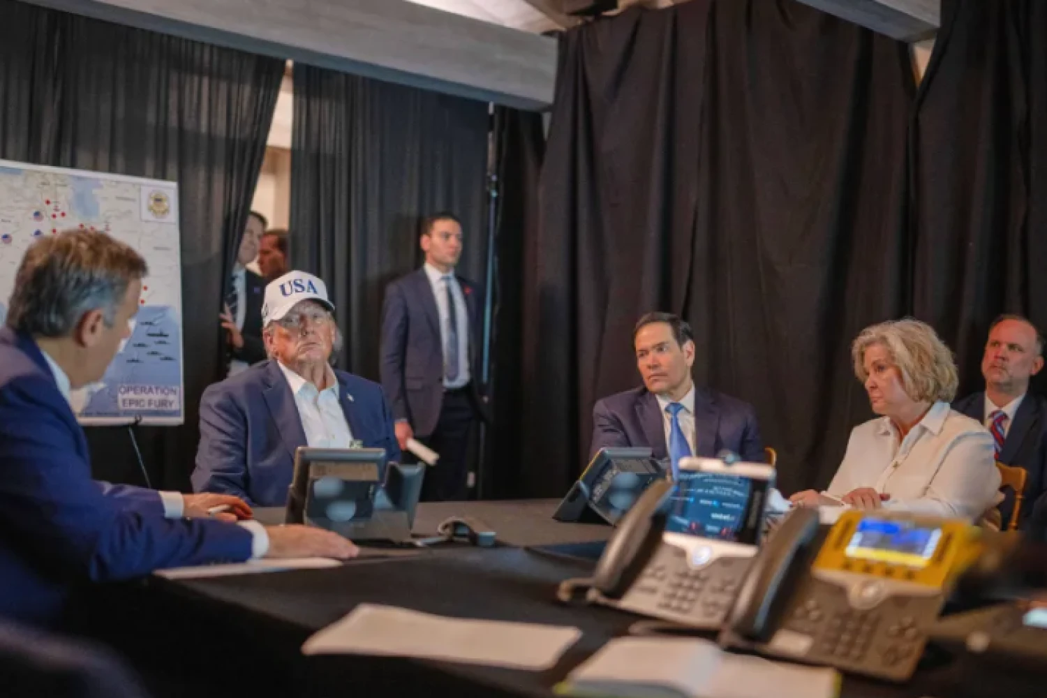 Ανάλυση Guardian: Ο Τραμπ και η χειρότερη προεδρική απόφαση εξωτερικής πολιτικής στην Ιστορία