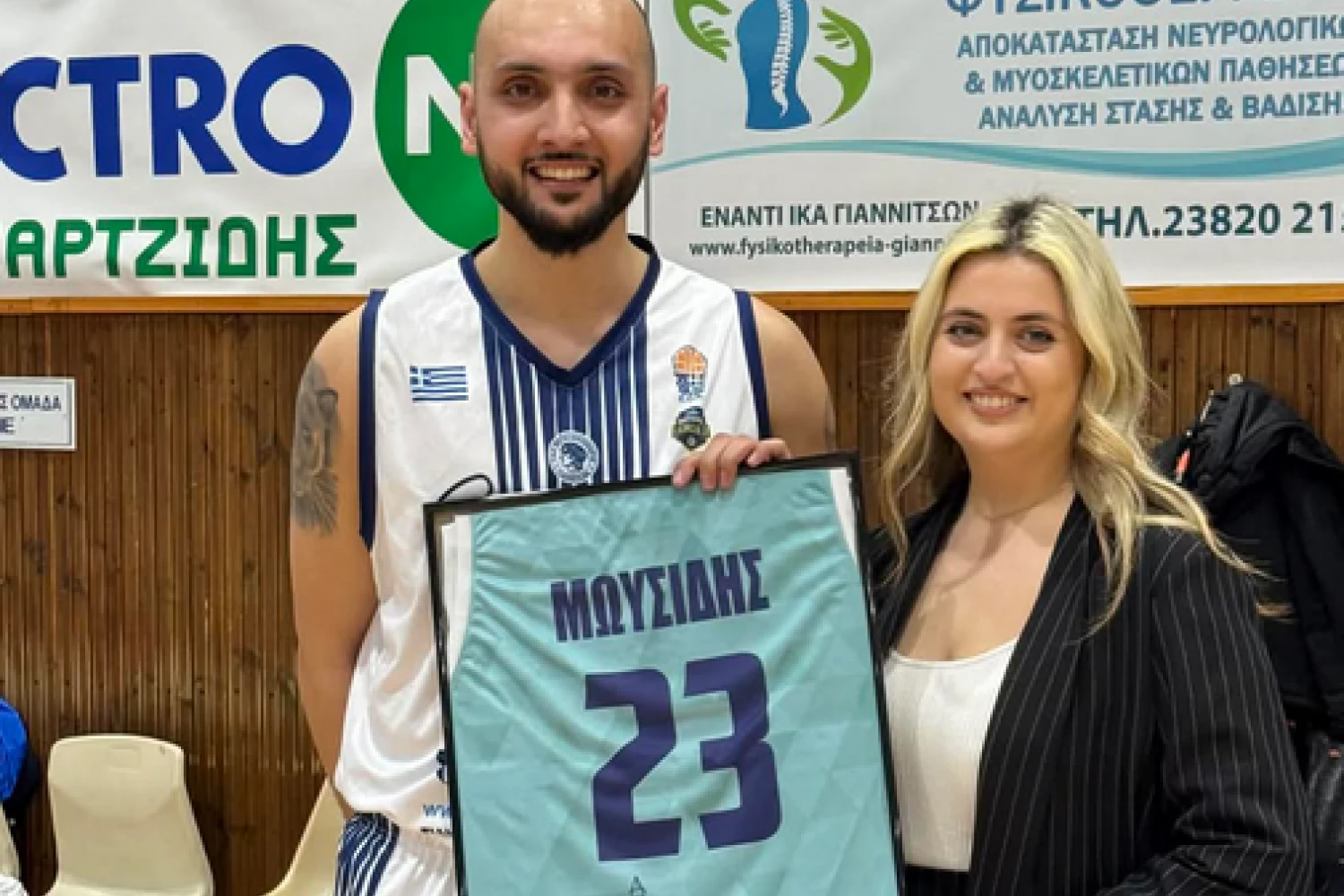 Γιαννιτσά/Ηρακλής Μωυσίδης: Άδραξε της ευκαιρίας και της έκανε πρόταση γάμου δημόσια!