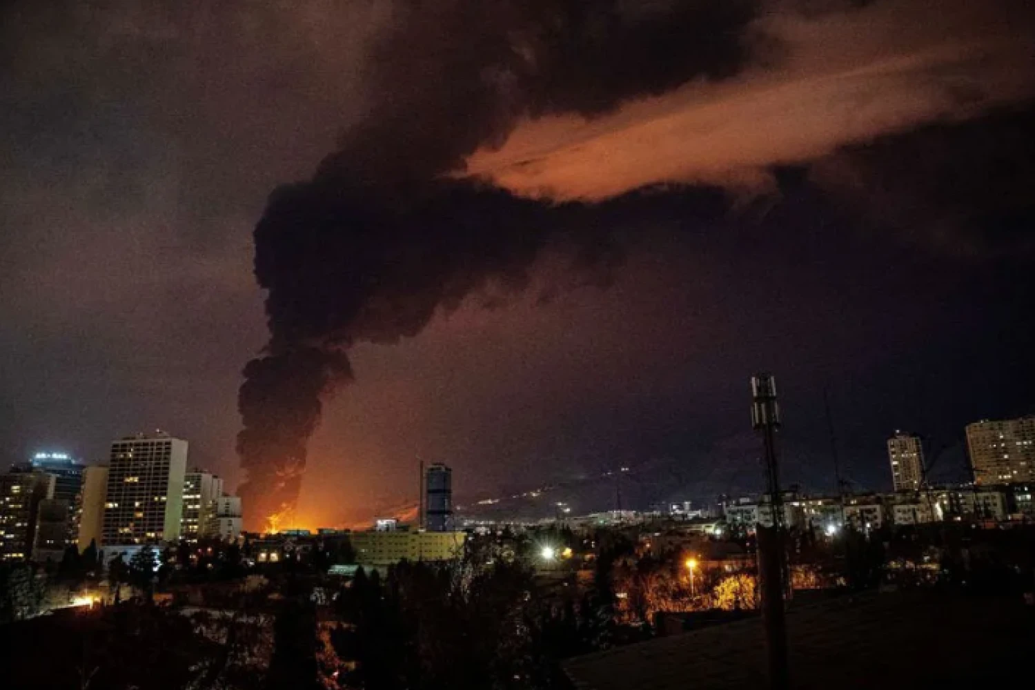 Κλιμάκωση πολέμου στη Μέση Ανατολή: Τραμπ και Ιράν απορρίπτουν παύση πυρός, λέει το Reuters