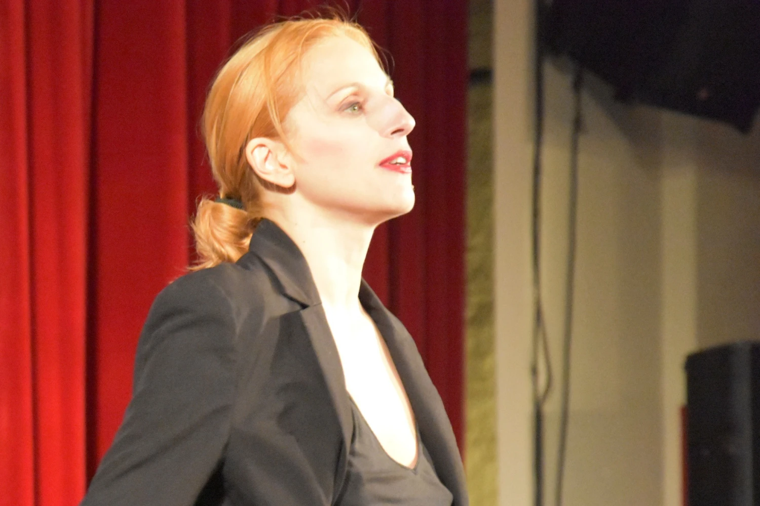 Ωδή στην Παγκόσμια Ημέρα της Γυναίκας / Η παράσταση «Τίμιες Πόρνες» της Λένας Τερκεσίδου στο Δημοτικό Θέατρο Νάουσας