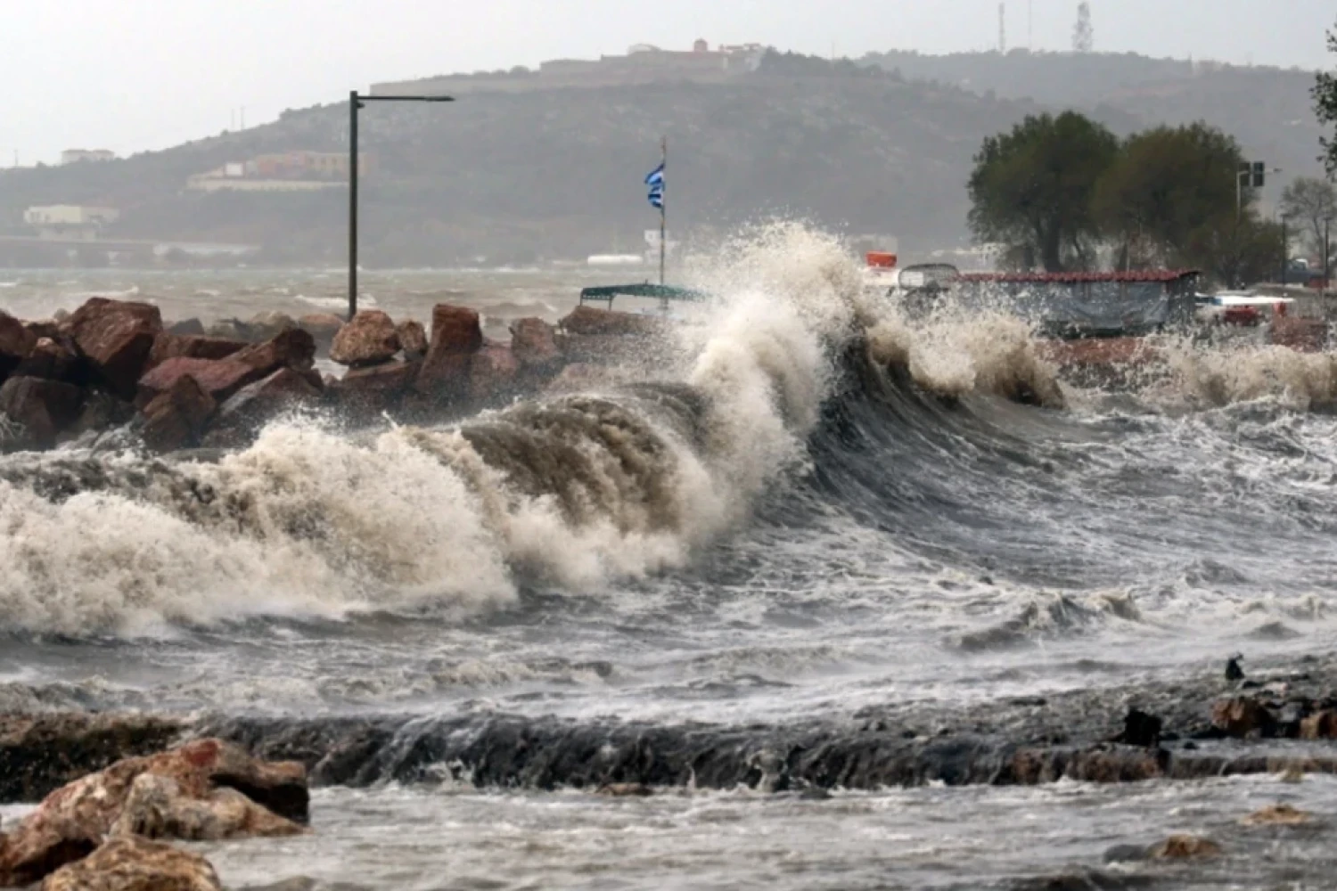 Κακοκαιρία προ των πυλών: Ισχυρές βροχές και μποφόρ έρχονται Τρίτη και Τετάρτη στην Αττική και άλλες 6 περιοχές - Τι λένε 4 μετεωρολόγοι