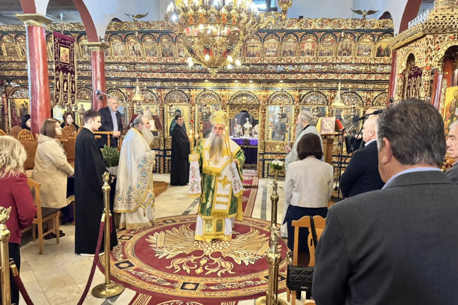 Μεγάλη Ευλογία στον Παλαιό Μυλότοπο: Αρχιερατική Θεία Λειτουργία με τον Επίσκοπο Αλμωπίας κ Στέφανο