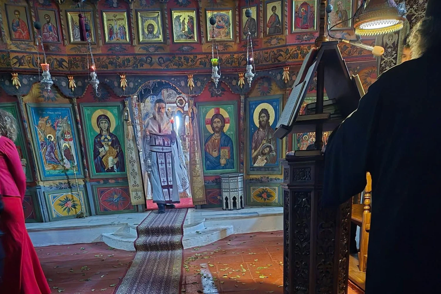 Με λαμπρότητα και κατάνυξη ο εορτασμός στην Ιερά Μονή Αρχαγγέλου Μιχαήλ – Παρών ο Δήμαρχος Αλμωπίας