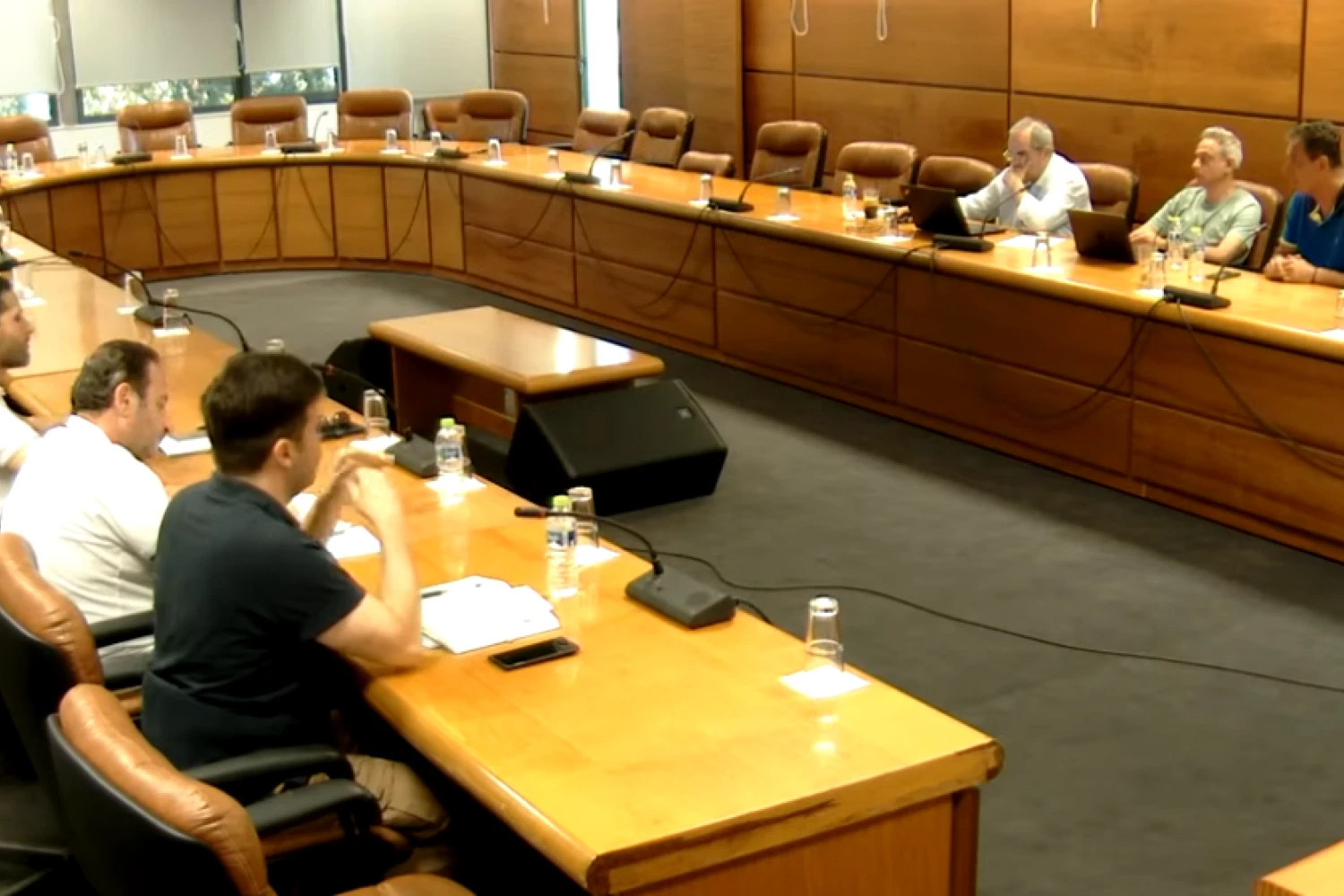 Δημοτικό Συμβούλιο Έδεσσας: Μικτές πλέον οι συνεδριάσεις – Ερωτήσεις της αντιπολίτευσης, ένταση για τα χόρτα και απαντήσεις της δημοτικής αρχής
