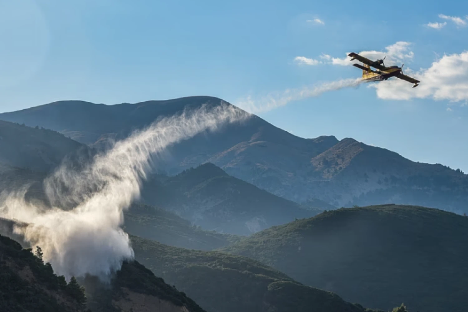 Πέλλα: Πυρκαγιά σε δυσπρόσιτη δασική έκταση – Επιχειρούν 3 ελικόπτερα