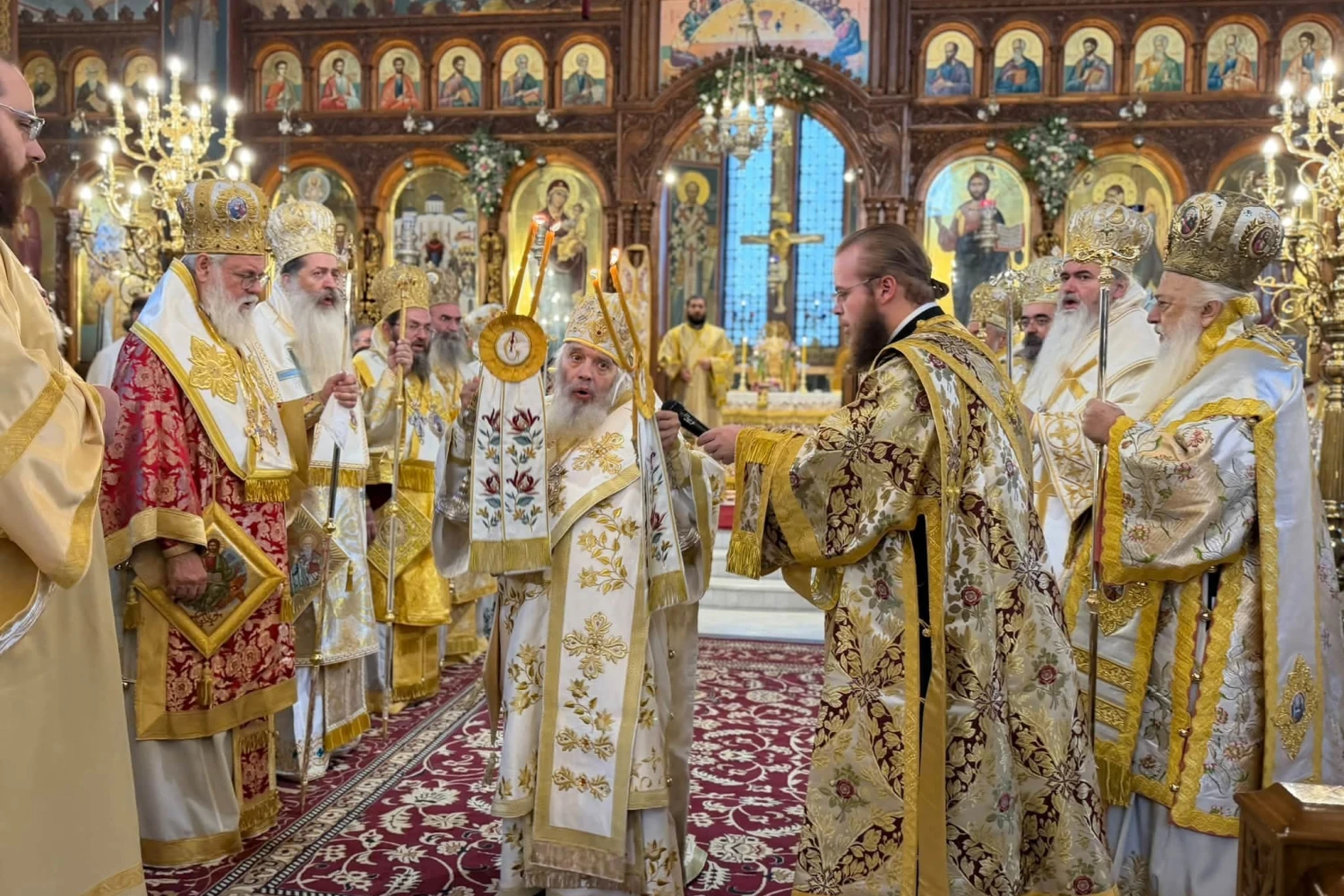 Με λαμπρότητα και παρουσία πολλών Αρχιερέων τα ονομαστήρια του Μητροπολίτη Εδέσσης, Πέλλης και Αλμωπίας Ιωήλ