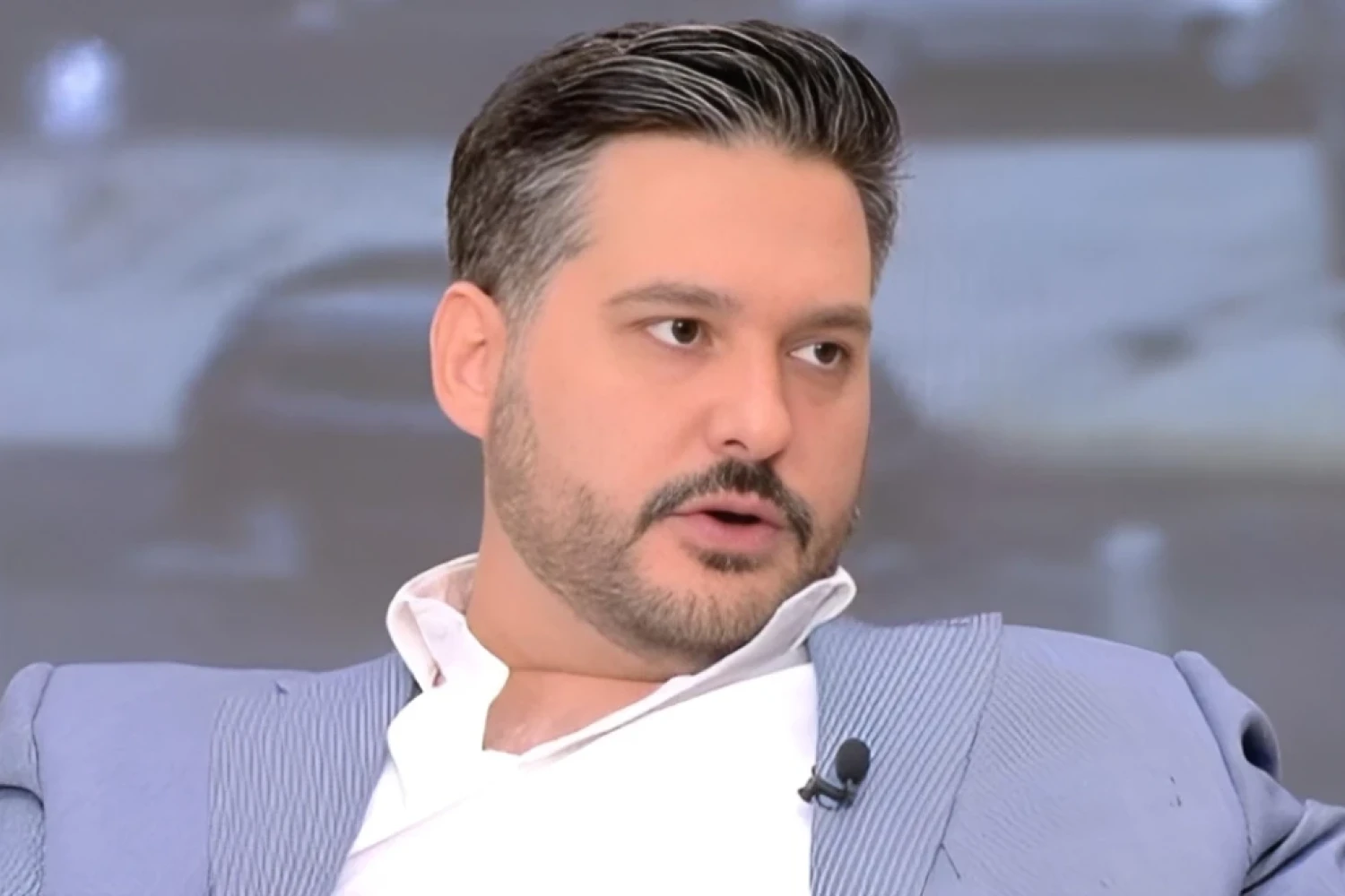 Φοίβος Παπαδάκης: Δεν άξιζε στον πατέρα μου να φύγει πικραμένος από τον ΑΝΤ1, μέχρι και με έμφραγμα είχε κάνει εκπομπή