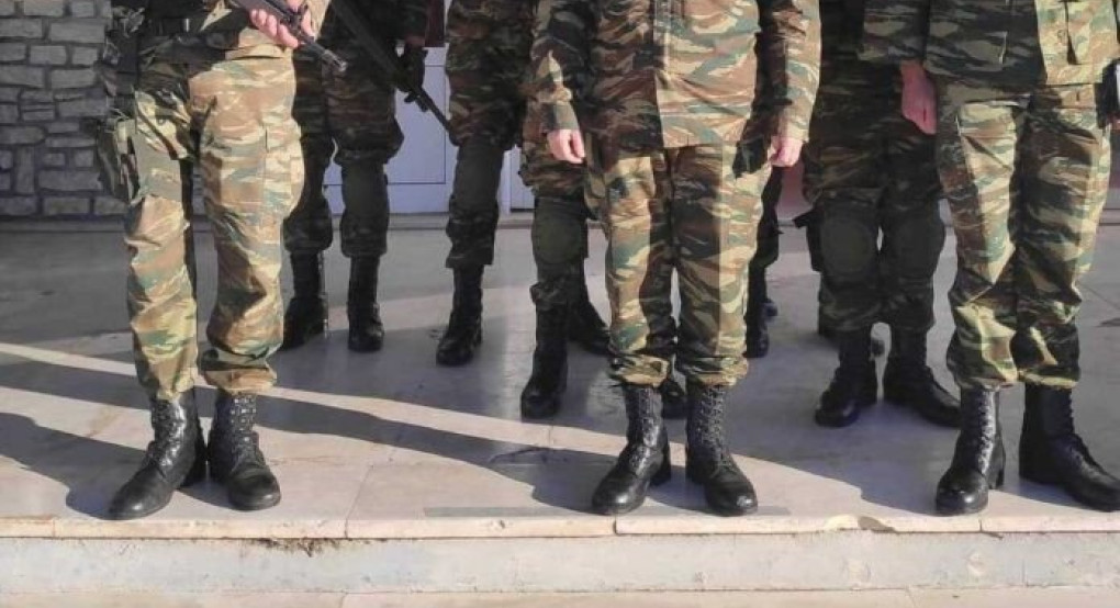 Έρχονται μεγάλες αλλαγές στον στρατό: «Υποχρεωτική στράτευση στα 18»