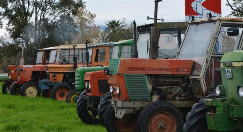 Βγήκαν τα πρώτα τρακτέρ στον Πλατυκάμπο (εικόνες)