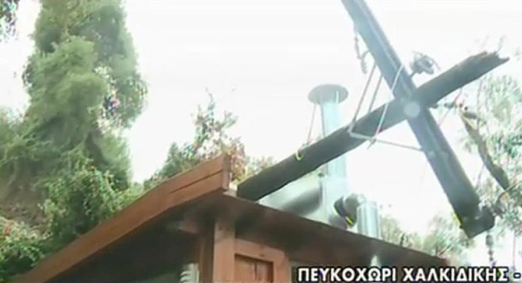 Δραματική διάσωση εναερίτη που καταπλακώθηκε μετά από κατολίσθηση 