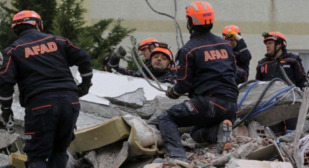 Νέος ισχυρός σεισμός 5,1 Ρίχτερ στην Αλβανία - Ο κόσμος έτρεχε πανικόβλητος