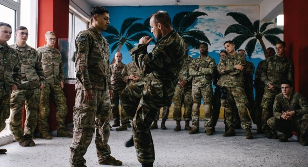 Έλληνες στρατιώτες δίδαξαν Krav Maga σε αμερικανούς αλεξιπτωτιστές