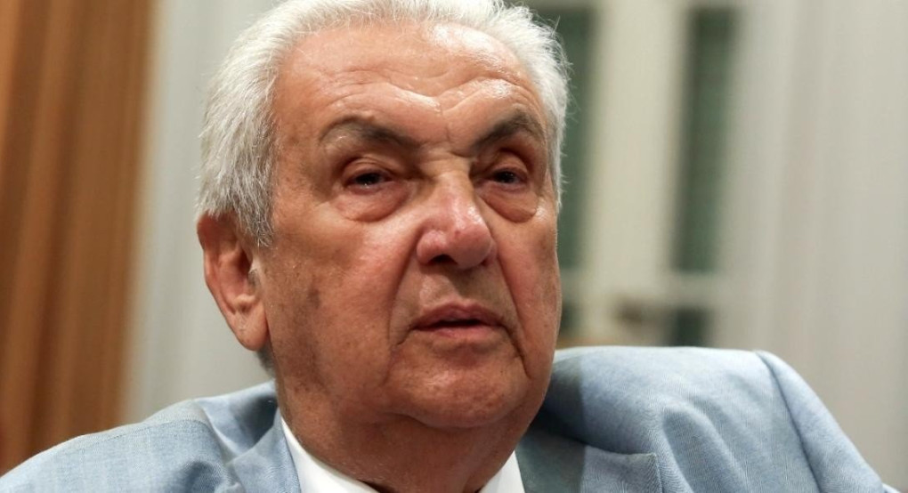 Δύσκολες ώρες για τον Δημήτρη Κοντομηνά: Νοσηλεύεται σε ιδιωτική κλινική