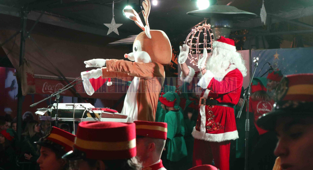 Μαγεία Χριστουγέννων στα Γιαννιτσά (βίντεο)