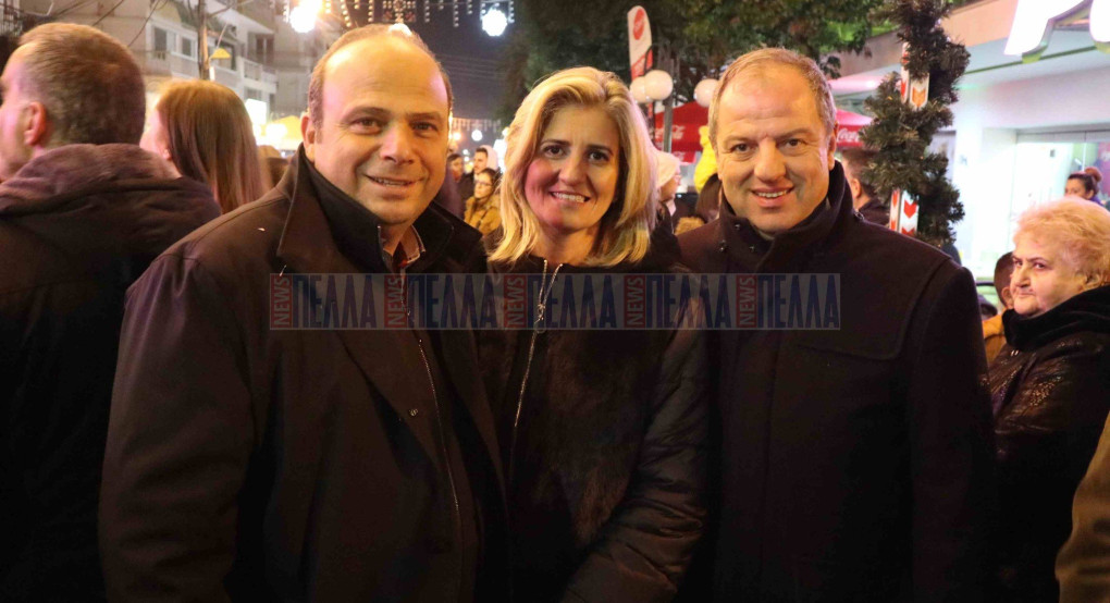 Η Χριστουγεννιάτικη βόλτα του Διονύση Σταμενίτη 