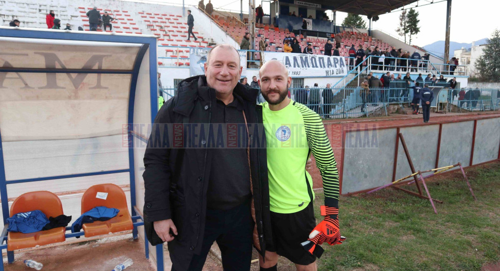 Περήφανος για τον Αλμωπό  