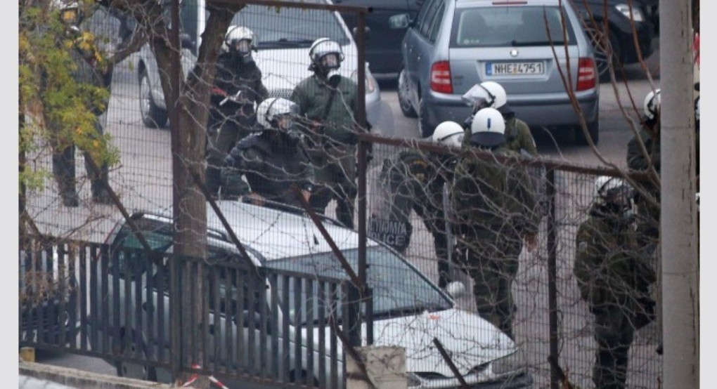 Επιθέσεις οπαδών του ΠΑΟΚ στο Πάλε 