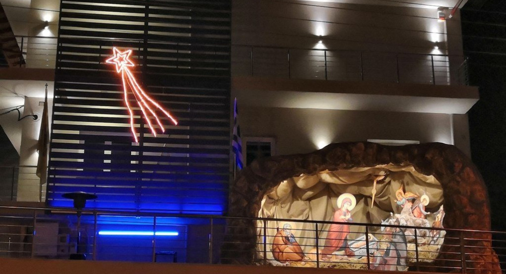 Η πρωτότυπη Βυζαντινή φάτνη στον εξώστη του πνευματικού κέντρου Γιαννιτσών