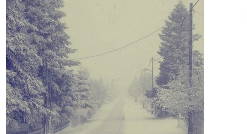 Χιονόπτωση στα βουνά της Πέλλας 