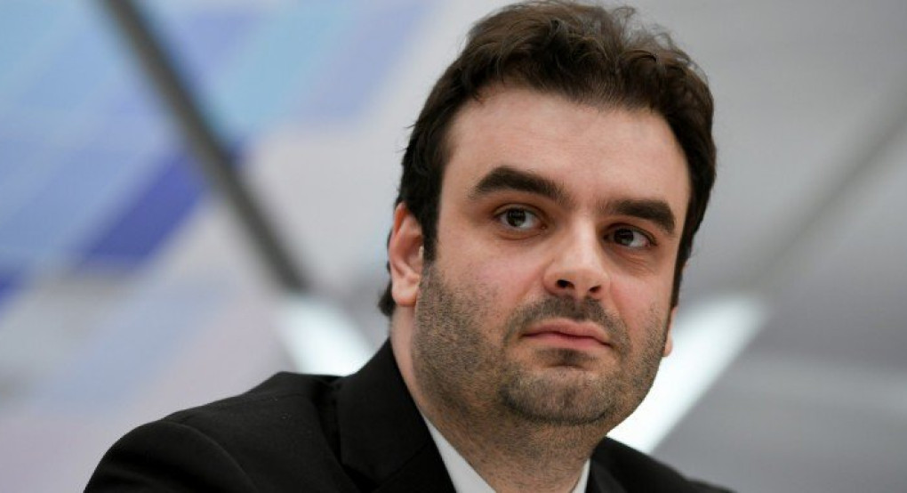 Νέες ταυτότητες: Θέμα ημερών ο διαγωνισμός -Τέλος για ΑΦΜ και ΑΜΚΑ