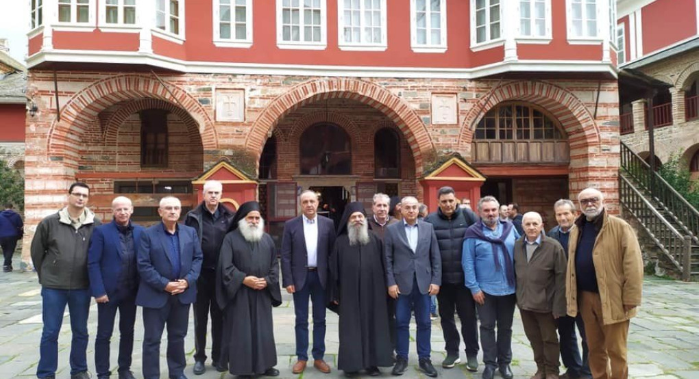 Ο Θ. Καράογλου επιθεώρησε εργασίες συντήρησης και αναστήλωσης στο Άγιο Όρος