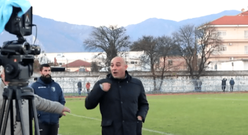 Προκλητικός προπονητής απειλεί φιλάθλους (βίντεο)