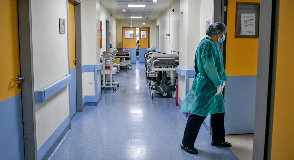 Κορωνοϊός: Νέα έξαρση, πάνω από 1.800 με σοβαρή λοίμωξη τις τελευταίες 6 εβδομάδες στα νοσοκομεία Κορωνοϊός: Νέα έξαρση, πάνω από 1.800 με σοβαρή λοίμωξη τις τελευταίες 6 εβδομάδες στα νοσοκομεία