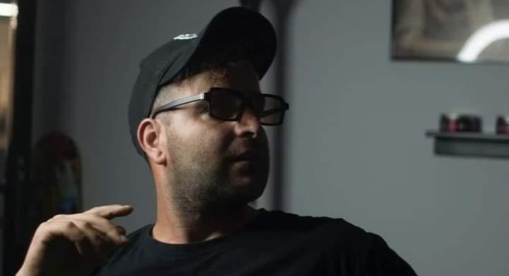 Τικ Τοκερ Λευτέρης: Θέλω ο κόσμος να χαμογελάει Τικ Τοκερ Λευτέρης: Θέλω ο κόσμος να χαμογελάει